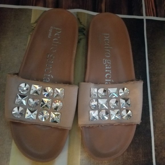 Pedro Garcia Adana Shoe  Buttery soft leather Rhinestones Slide SZ 5 - Picture 2 of 8